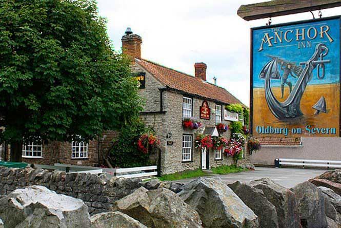The Anchor Inn Торнбери Экстерьер фото