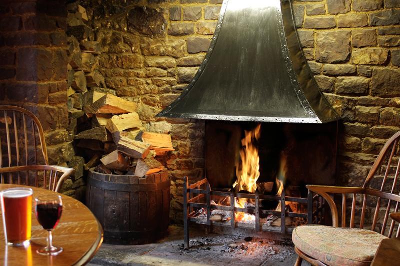 The Anchor Inn Торнбери Экстерьер фото